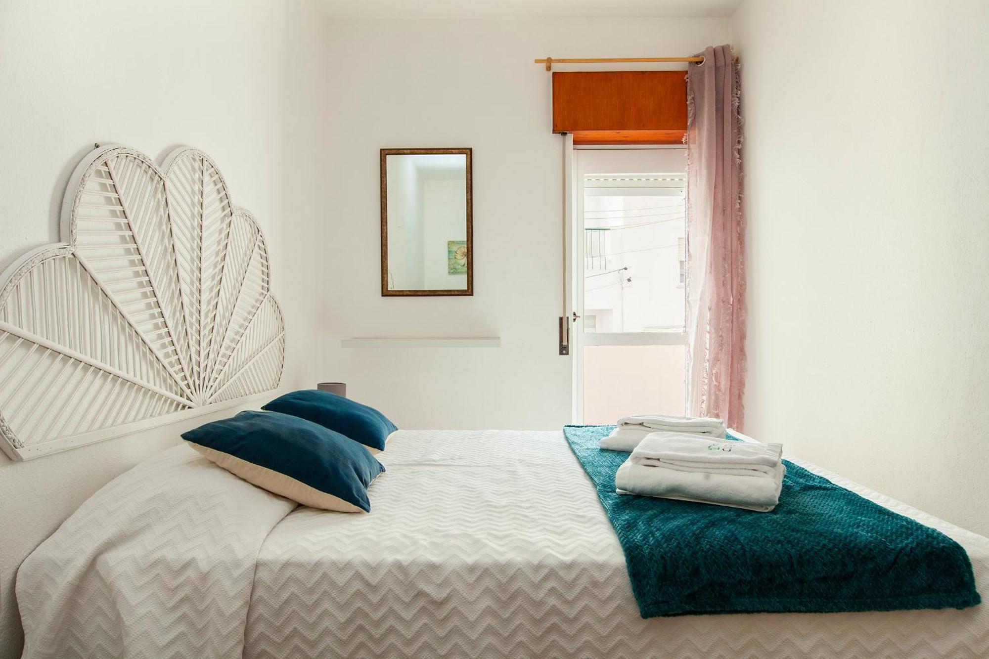 B22 - Rising Sun 2 Bed Flat *