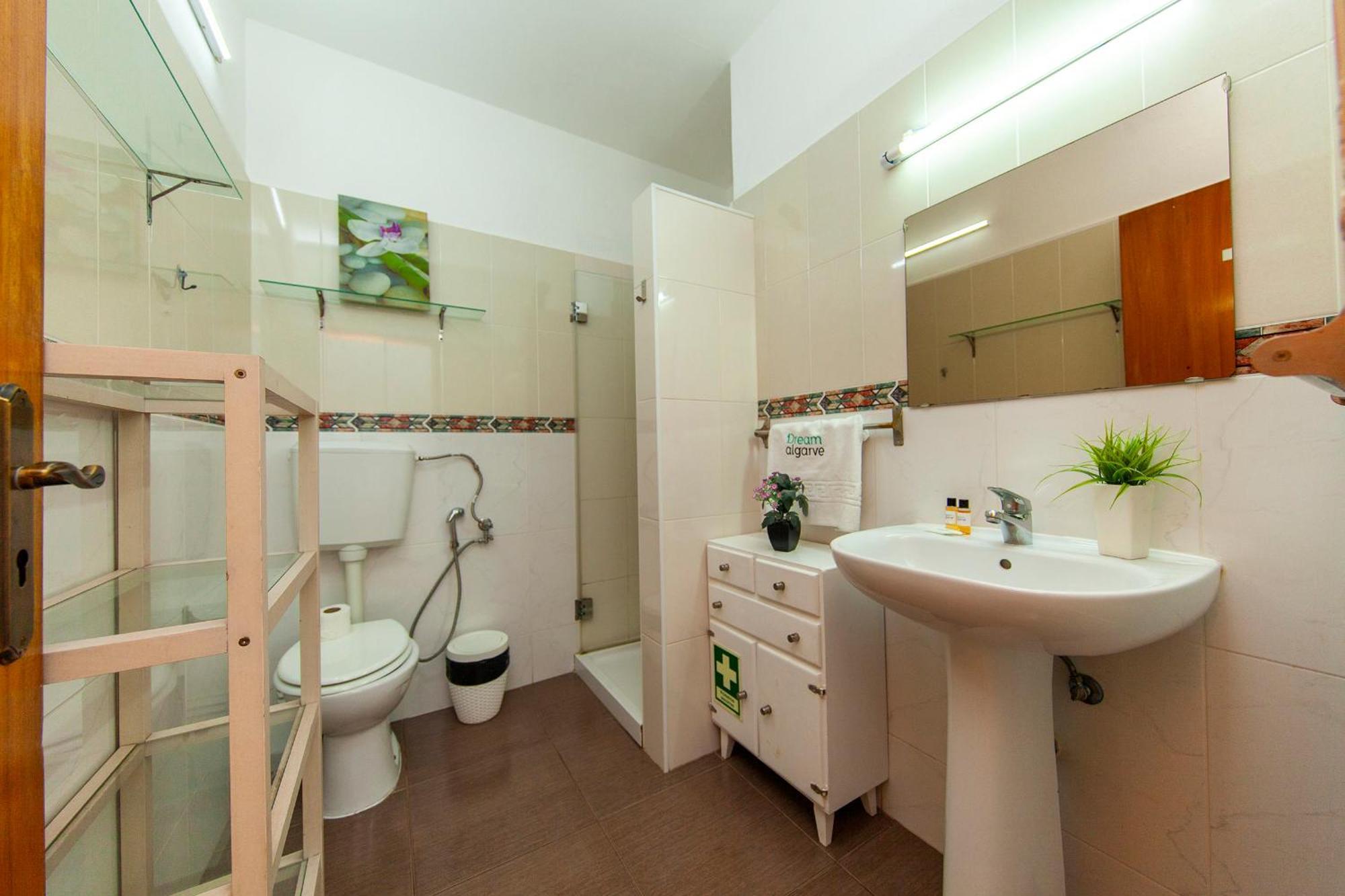 B22 - Rising Sun 2 Bed Flat Lagos