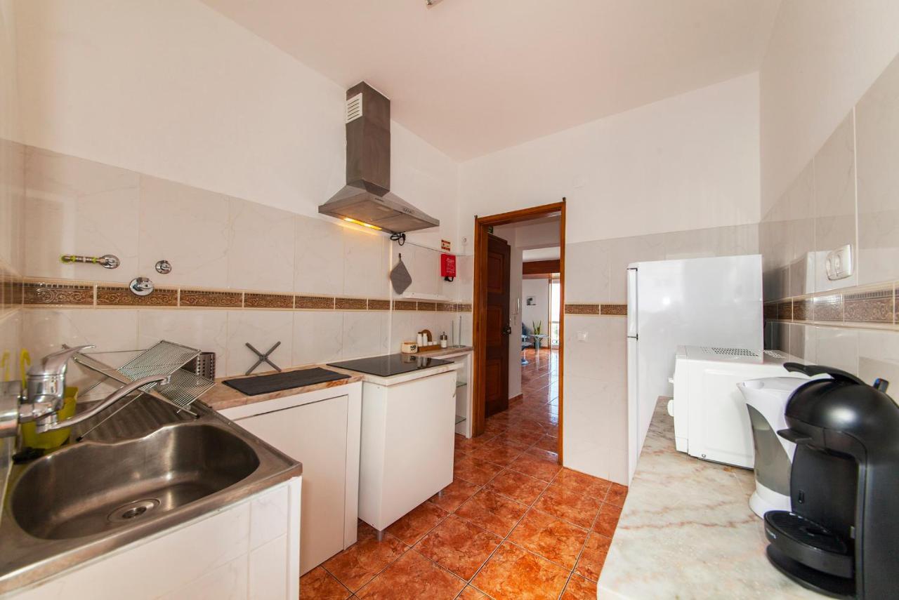 60m² 2 Slaapkamer, 1 Privé Badkamer In Stadscentrum * Lagos